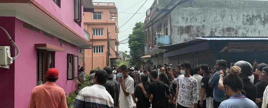  कोशीका आन्तरिक मामिला मन्त्री रेवतिरमण भण्डारीको घरमा तोडफोड 