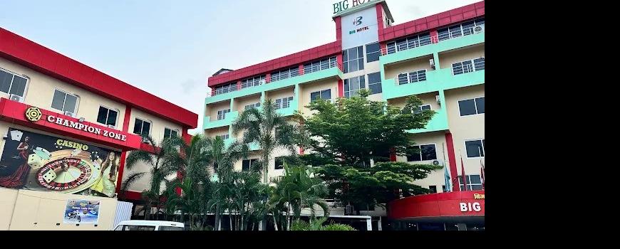 विराटनगरका क्यासीनोमा प्रहरीको छापा, व्यवस्थापक सहित २० नियन्त्रणमा विराटनगरका क्यासीनोमा प्रहरीको छापा, व्यवस्थापक सहित २० नियन्त्रणमा