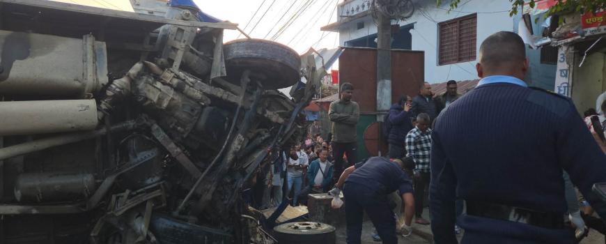 सुनसरीको धरानमा ब्रेक फेल भएर बस घरमा जोतियो, ठुलो सङ्ख्यामा हाताहाती 