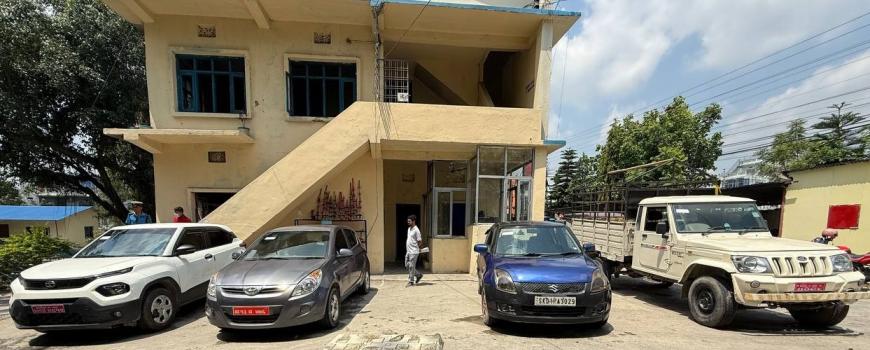 कागजातबिनै नक्कली नम्बर प्लेट प्रयोग, ४ सवारी प्रहरी नियन्त्रणमा कागजातबिनै नक्कली नम्बर प्लेट प्रयोग, ४ सवारी प्रहरी नियन्त्रणमा